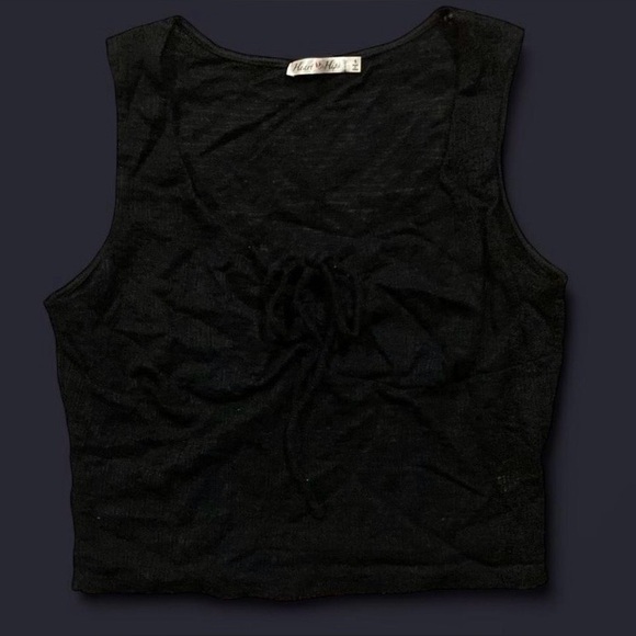 Heart & Hips Tops - S | Heart and Hips floral black cropped tank top blouse with tie front